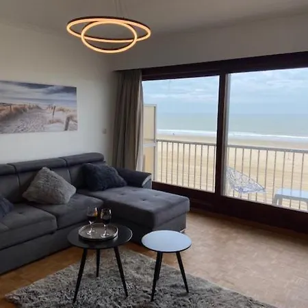 Golfslag Apartment