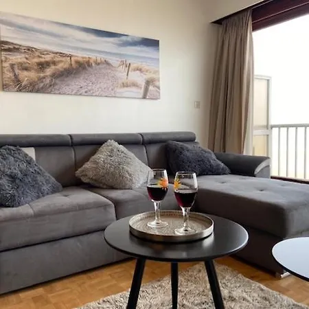 Golfslag Apartment *